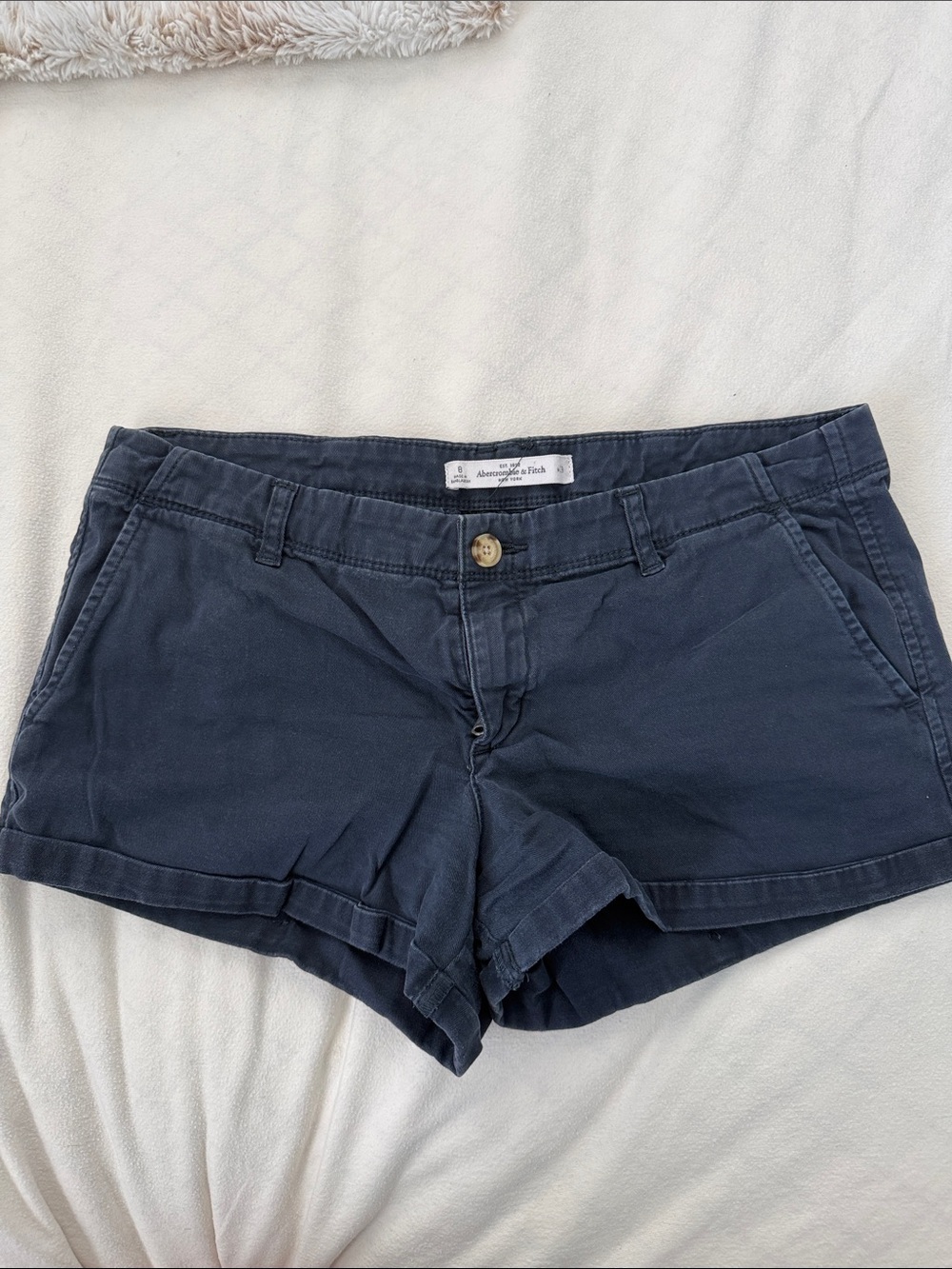 Abercrombie & Fitch Navy Casual Cotton-Blend Women’s Shorts